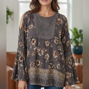 Knox Rose Gray and Purple Bell Sleeve Blouse